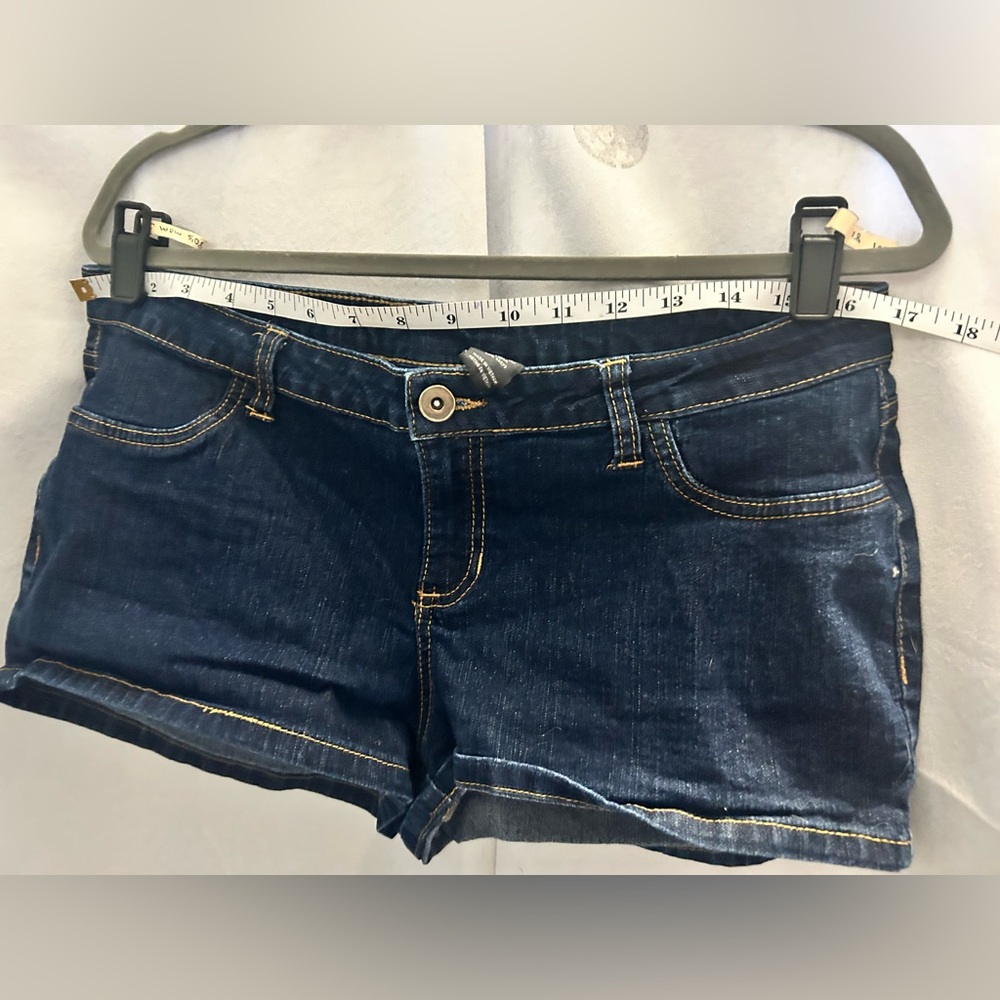 Low rise denim shorts
